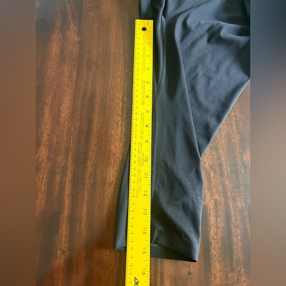Gymshark Black Cropped Leggings - Small - Picture 5 of 5